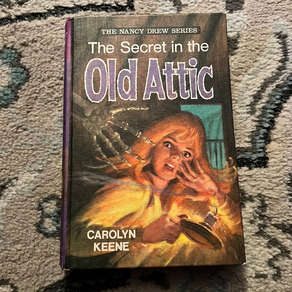 The Nancy Drew Series - The Secrets in the old attic